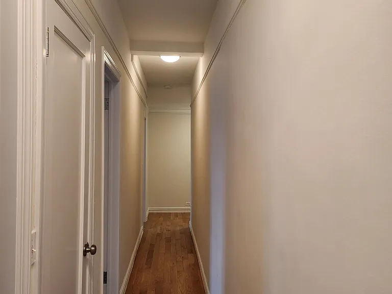 207 W 106th St #4D — Photo 7