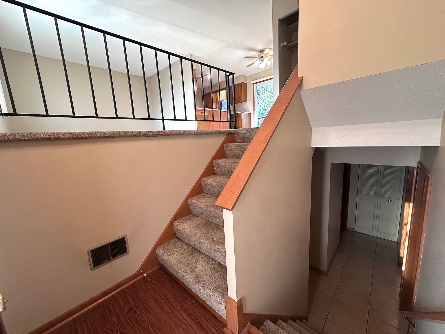 3 bed, 1500 sqft, $2,300 — Photo 4