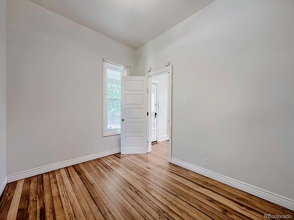 5th image of 2730 W 45th Avenue