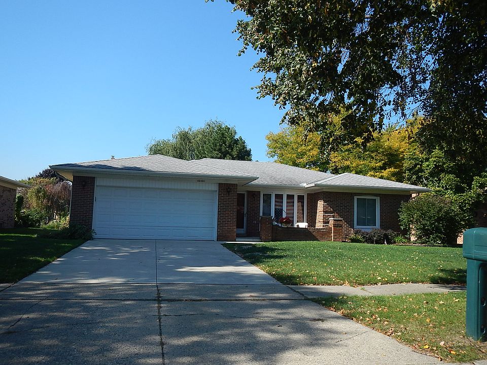 1st image of 43451 Vinsetta Dr
