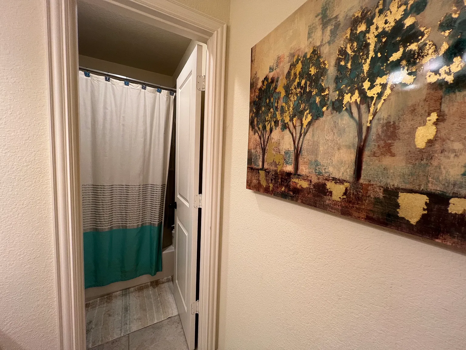 4 bed, 3515 sqft, $3,490 — Photo 4