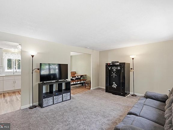 5th image of 4600 Taylor Ct
