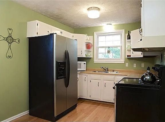 5th image of 5376 Village Way