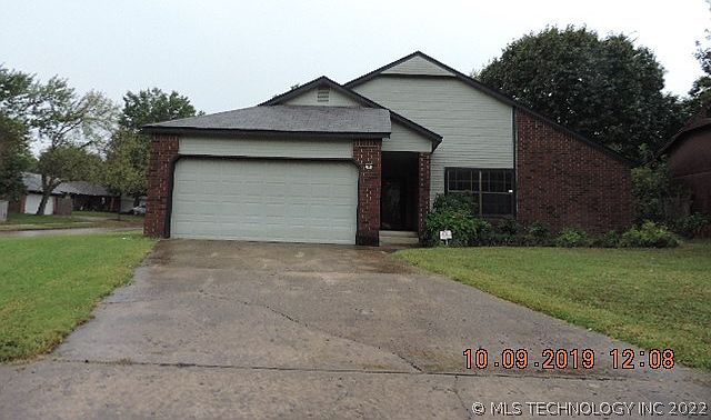 1st image of 4612 S Ironwood Ave
