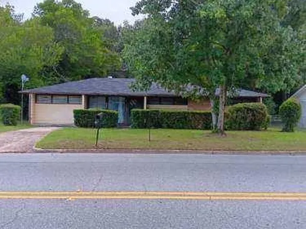 1610 W Gordon Ave, Albany, GA 31707