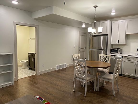 4th image of 5392 N Maplewood Ln