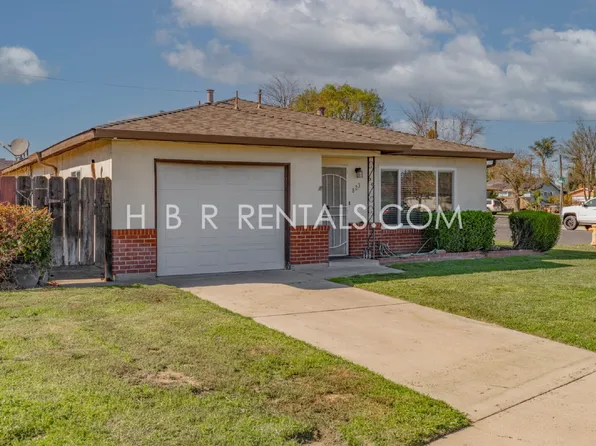 823 N Frank Ct, Manteca, CA 95336