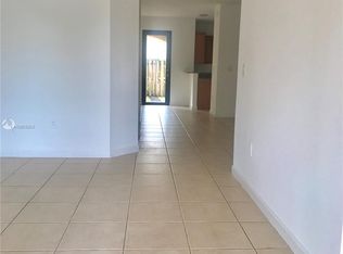 3050 NW 103rd Path, Doral, FL 33172