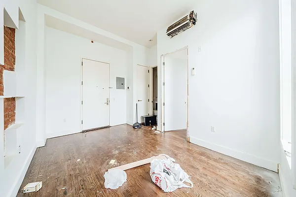 Rented by Nooklyn NYC LLC | media 34