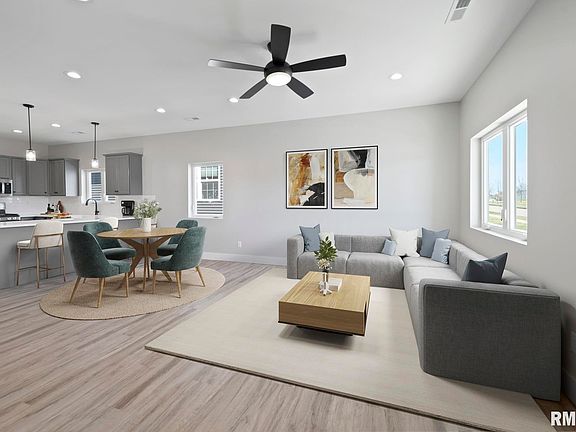 3rd image of 1502 Parkview Ln