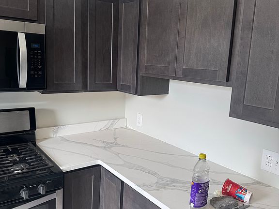 2nd image of 68-70 Tiffany Pl #2