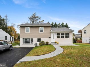 2710 E County Line Rd, Hatboro, PA 19040