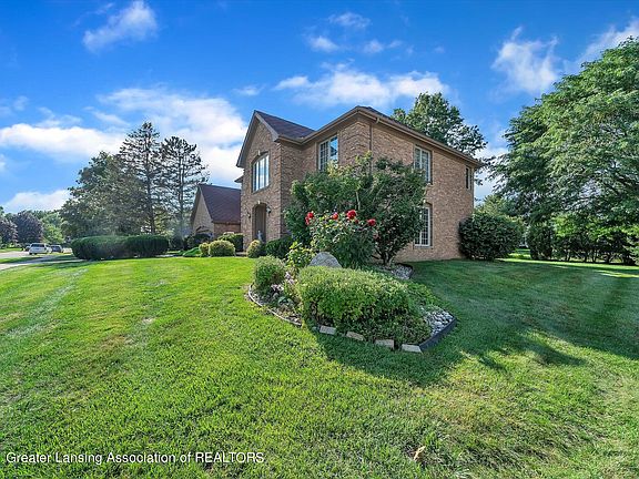 4th image of 3897 Breckinridge Dr