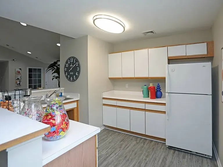 Leasing Office