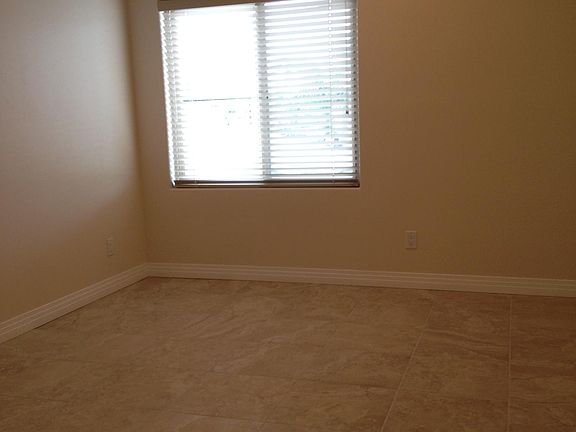 3rd image of 1295 University Ave Ste 1