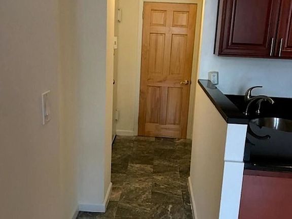 4th image of 52 W 91st St #10B