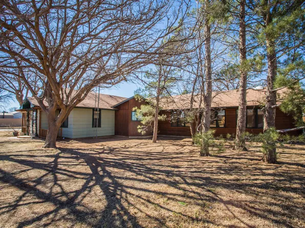 312 Avenue D, Olton, TX 79064