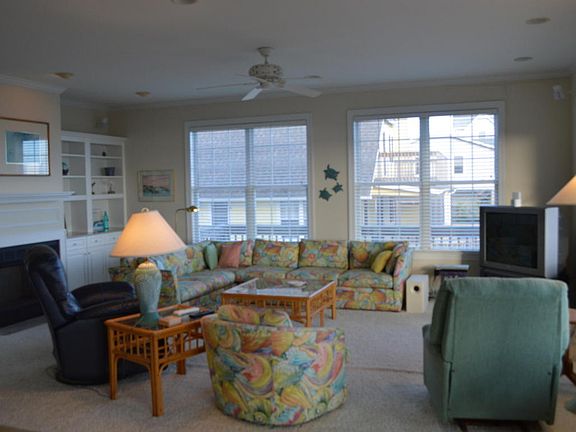 4th image of 9407 Ocean Dr