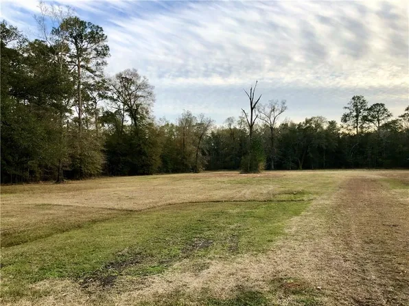 Railroad Ave, Covington, LA 70433