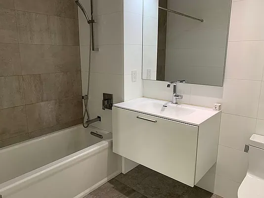 Rented by R New York | media 19