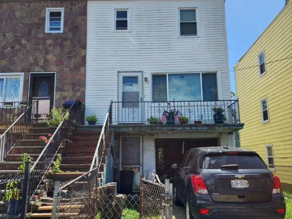 72-11 Burchell Avenue image 11 of 15