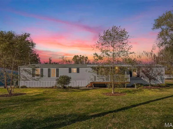 1525 Alvina Dr, Dupo, IL 62239