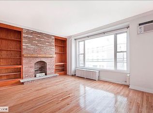 38 Driggs Ave APT 2R, Brooklyn, NY 11222