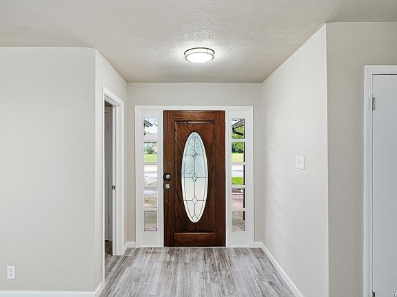 5th image of 5342 BINZ ENGLEMAN RD