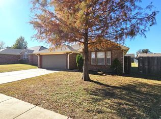 205 N Eastgate Dr, Yukon, OK 73099