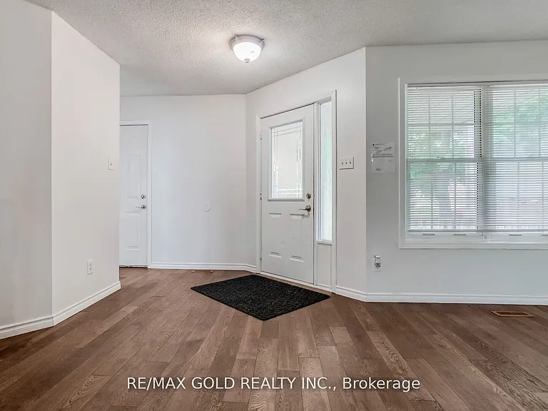 222 Fleming Dr — Photo 7