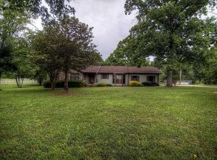 325 County Line Rd, Fayetteville, GA 30215