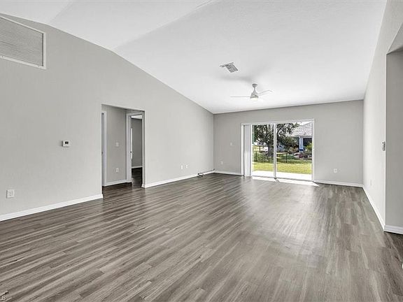 5th image of 412 NE 25th ST