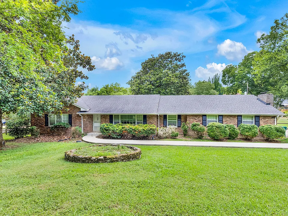 106 Sunset Dr