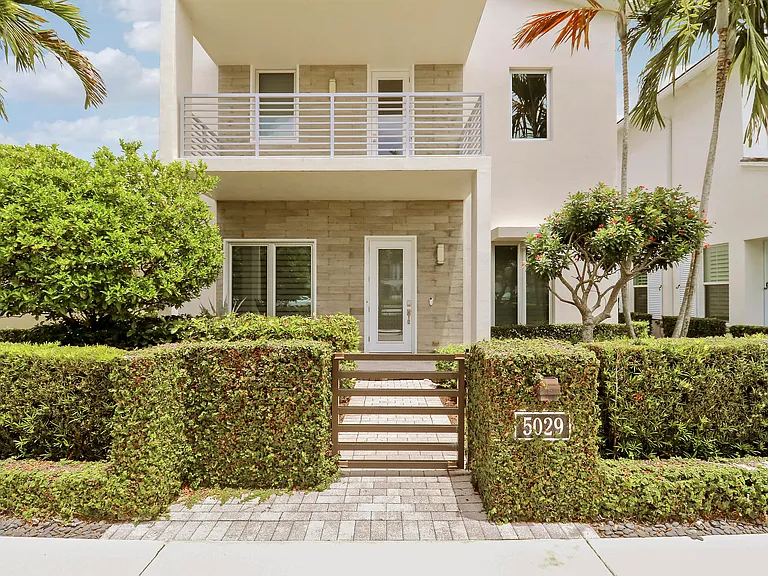 5029 Grandiflora Rd — Photo 13