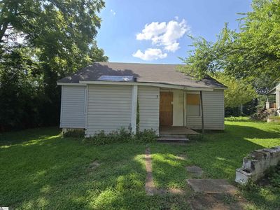 5 Redwood Rd, Startex, SC, 29377
