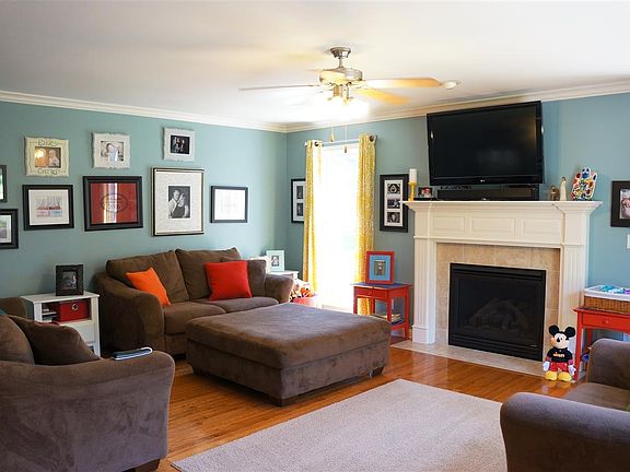 4th image of 4301 Wynbrooke Ct