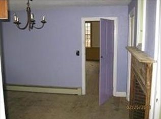 1 Elm St, Upton, MA 01568