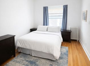 677-685.5 W Wrightwood Avenue, Chicago, IL 60614