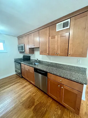 1413 Park Ave Photo 1
