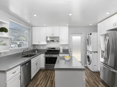 5571 Bergen St, San Diego, CA, 92117