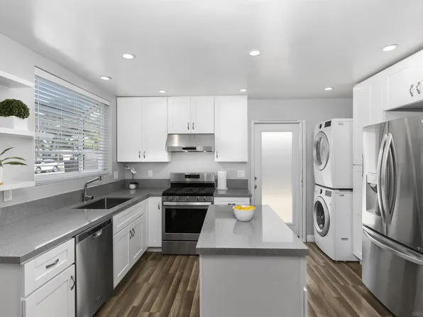 5571 Bergen St, San Diego, CA 92117