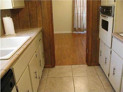 5th image of 8376 Chesterfield Dr