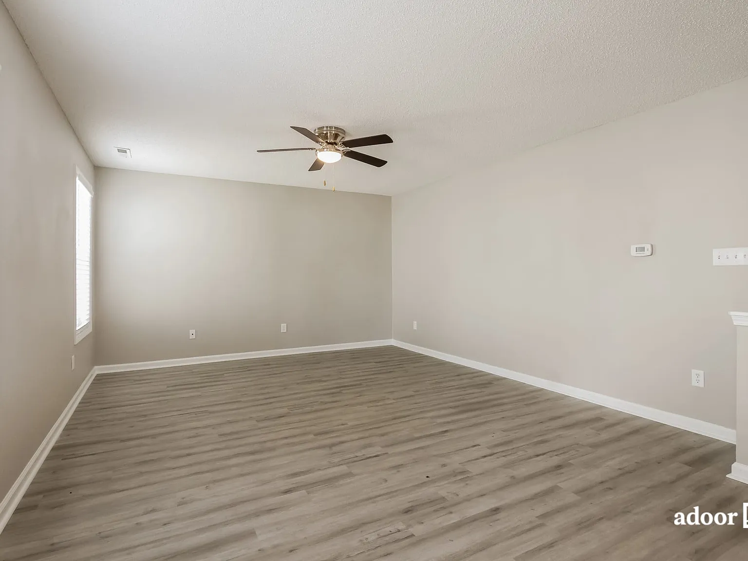 4 bed, 2.5 bath, 1934 sqft, $1,895 — Photo 4