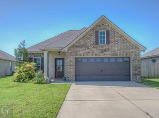 1906 Valdemar Pl, Bossier City, LA 71112