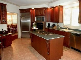 191 Green Valley Rd, Sinking Spring, PA 19608