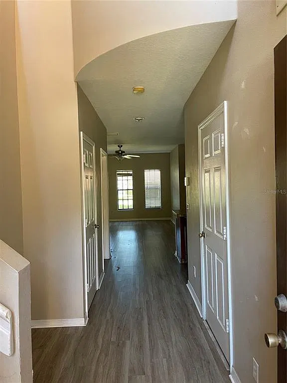 3 bed, 2.5 bath, 1630 sqft, $2,100 — Photo 3