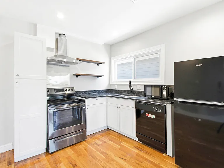 1633 Merrick St #1 — Photo 13