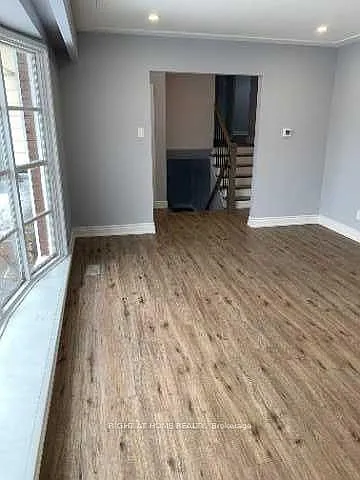 464 Sandlewood Rd — Photo 3
