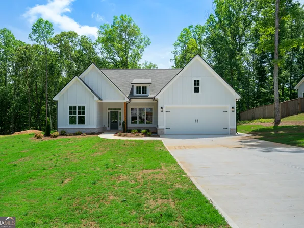 270 Harmony Woods Dr, Dallas, GA 30157