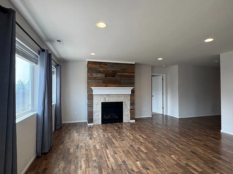 2502 N McIntosh St — Photo 15